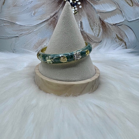 Gray Flower Enamel Cloisonne Bracelet Bangle Thick Style - Picture 1 of 7